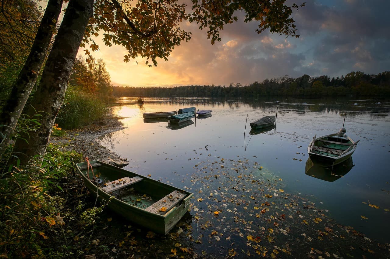 lake, boats, sunset, bank, dusk, afterglow, evening, reflection, leaves, fallen leaves, water, reservoir, trees, scenery, scenic, nature, lake, lake, lake, lake, lake, bank, scenery, scenery, scenery, nature [pid:5756911]
