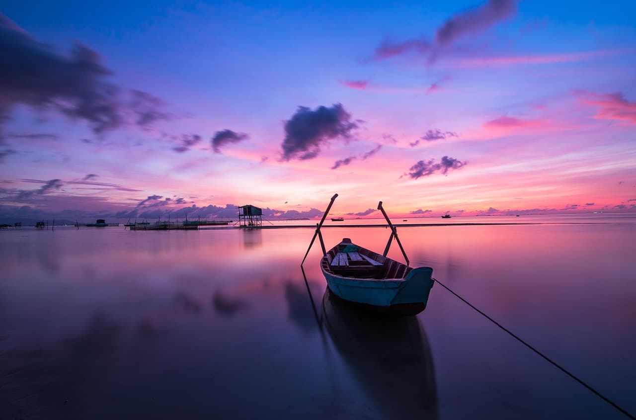 sunrise, boat, rowing boat, nobody, calm, tranquil, blue, sea, lake, water, phu quoc, ocean, sky, travel, tropical, summer, blue sky, vietnam, color, holiday, vacation, nature, reflection, evening, sunset, beautiful, landscape, dawn, morning [pid:1014712]