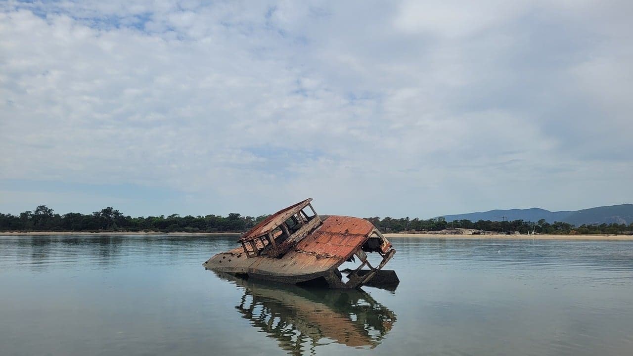 shipwreck, ship, portugal, troia, water, boat, wreck, nature, landscape [pid:9936816][light]