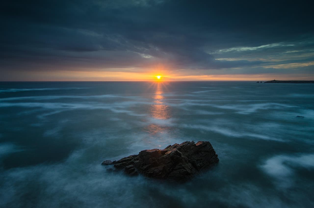 ocean, sunrise, dawn, nature, peninsula, france, landscape, horizon [pid:6530523][dark]