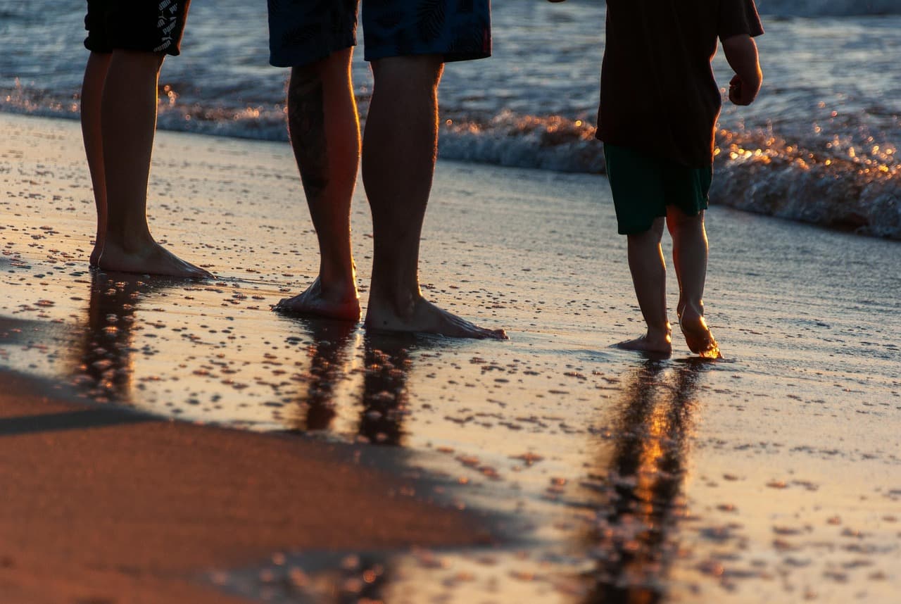 people, beach, sand, family, feet, water, summer, nature, waves, golden hour, sunset [pid:8250302][dark]