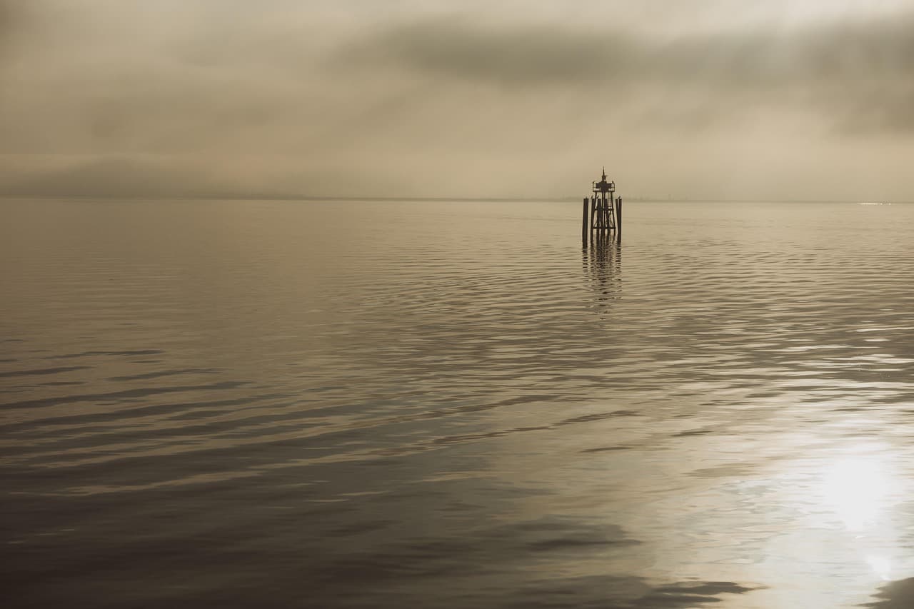 lake, nature, twilight, overcast, cloudy day, sea, ocean, water, atmosphere [pid:4401224][light]