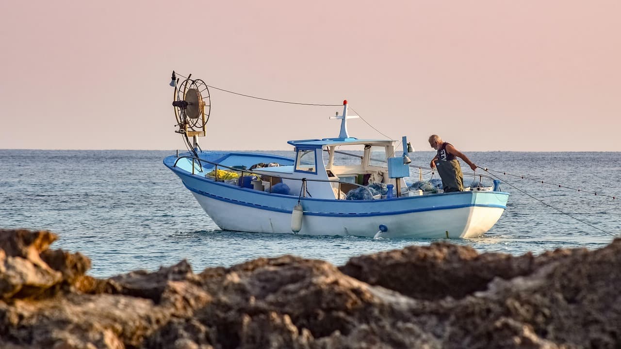 fishing boat, nature, fisherman, sea, fishing, ocean, scenery, dusk, sunset, ayia napa [pid:5736839][light]