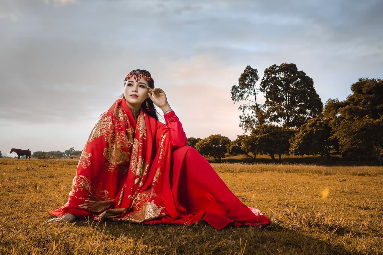 woman, sunset, costume, meadow, grass, chiffon fabric, national, vietnam, vietnamese, hanoi, ancient costume, asia, outside, cosplay, sunshine, sun, nature, summer, outdoor, sunny, sky, landscape, cosplay, cosplay, cosplay, cosplay, cosplay, sunshine, sunshine, sun [pid:5355744][dark]